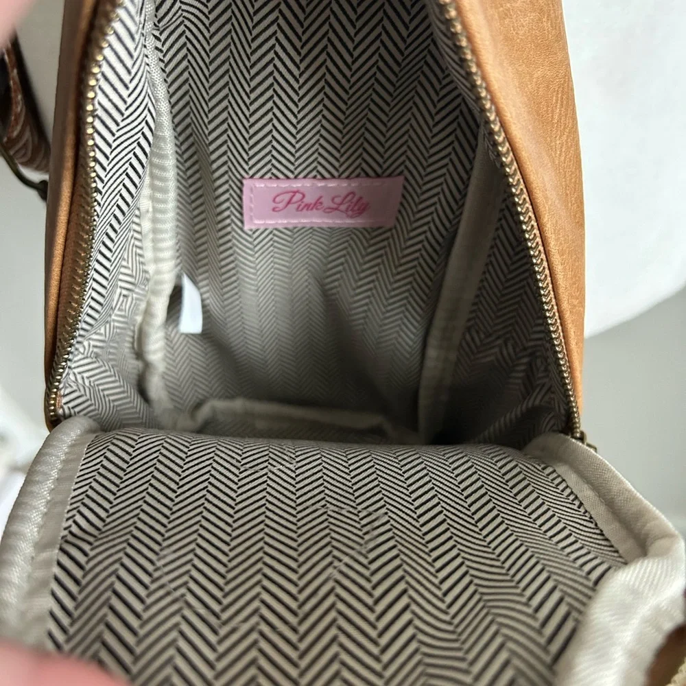 Pink Lily Tan Crossbody Bag